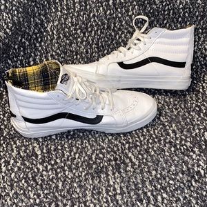 White zip up van shoes